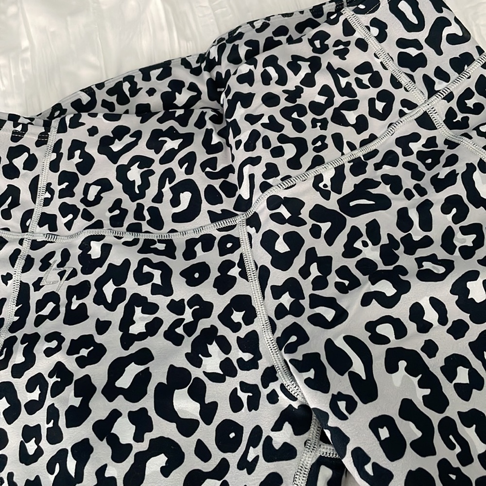 Capri exercise pants - Picture 4 of 5